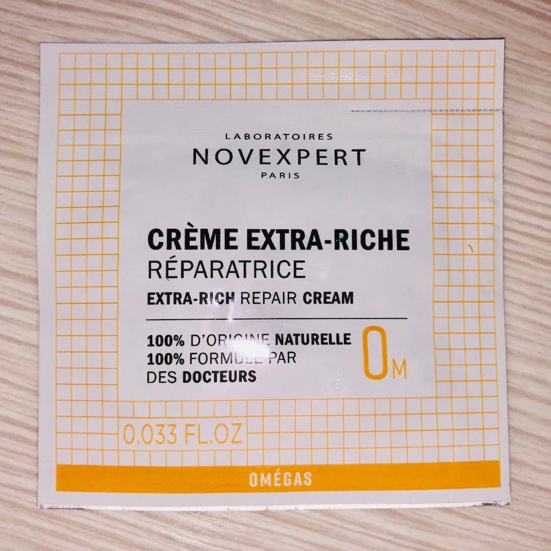 Omega - Crema Extra Ricca Rigenerante Novexpert (sample)