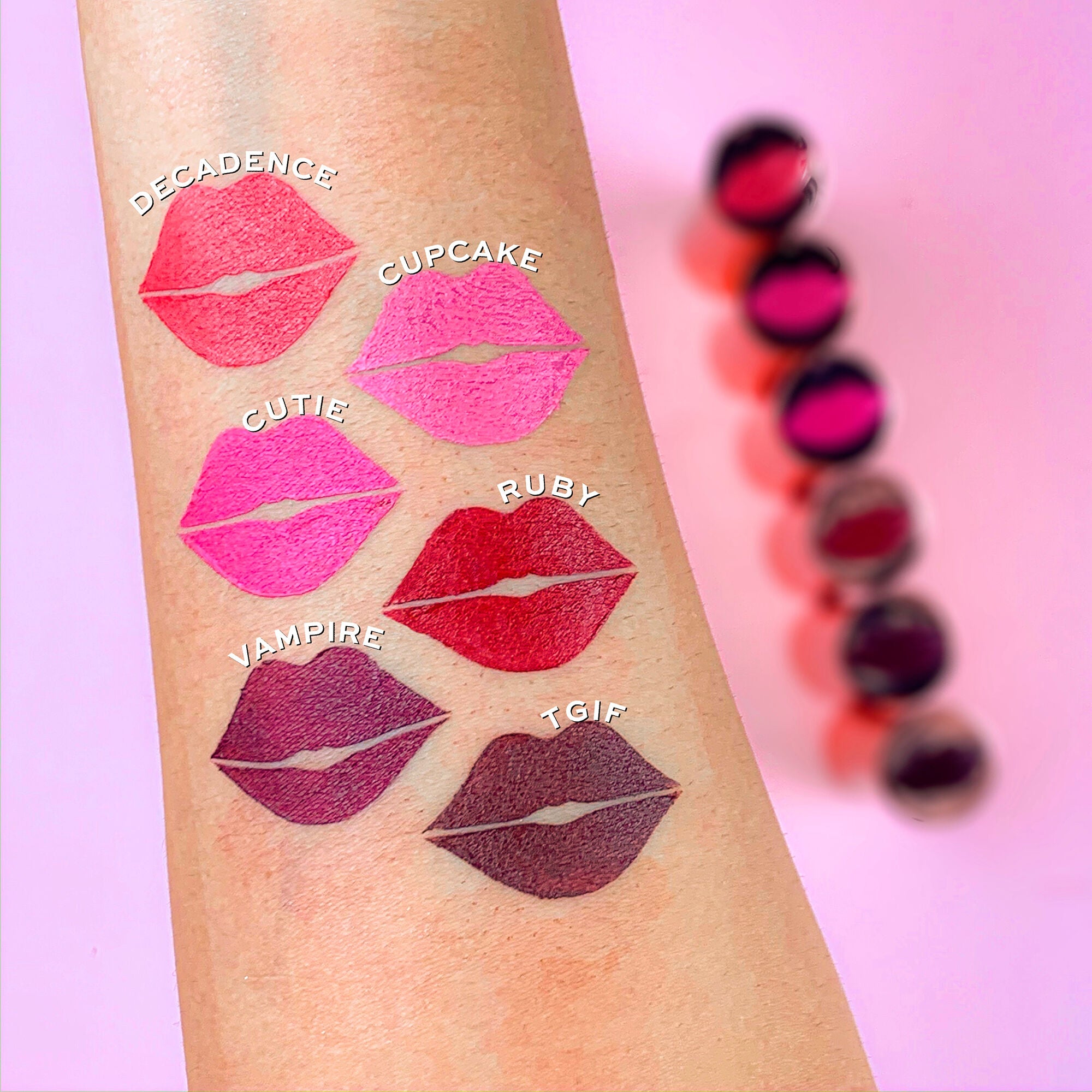 Satin Kiss Lipstick Revolution - Ruby